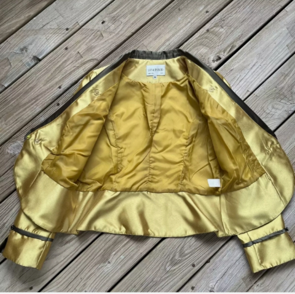 Lilly&Taylor 2 Piece Skirt and Jacket Size Women 22 Gold - Picture 7 of 8